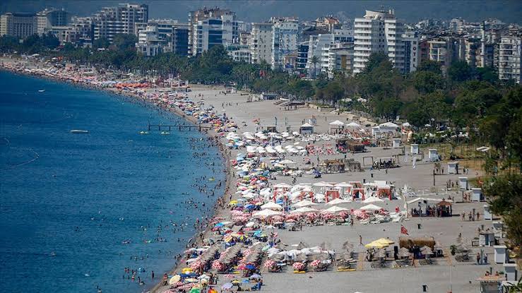 Turska za jedanaest meseci privukla 12,03 miliona turista