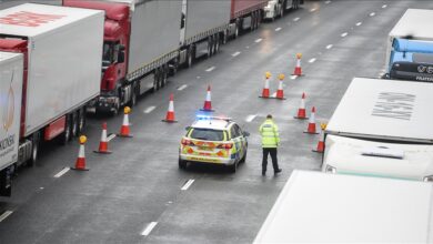 Photo of Gužva na britansko-francuskoj granici: Sukobili se vozači kamiona i policija