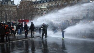 Photo of Intervencija policije u protestu zbog “zakona o sigurnosti” u Parizu