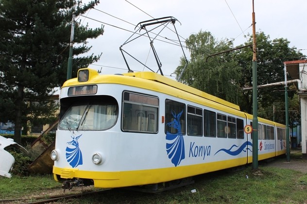 Vozni park GRAS-a: Sarajlije se vozaju i tramvajem starim 57 godina