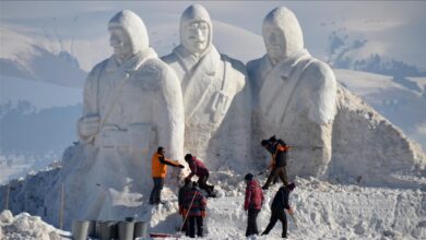 Photo of Turska: Snježne skulpture isklesane povodom 106. godišnjice bitke kod Sarikamisa