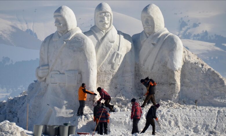 Turska: Snježne skulpture isklesane povodom 106. godišnjice bitke kod Sarikamisa