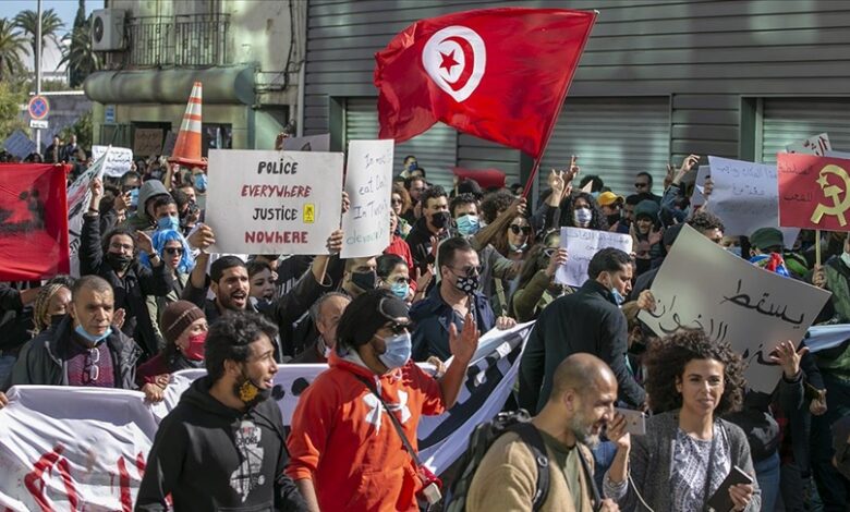 Tunis: Građani protestovali protiv policijske represije