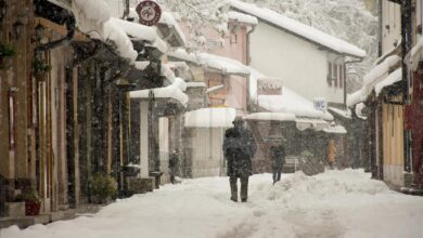 Photo of Snijeg prekrio glavni grad BiH: Zimska idila na ulicama Sarajeva