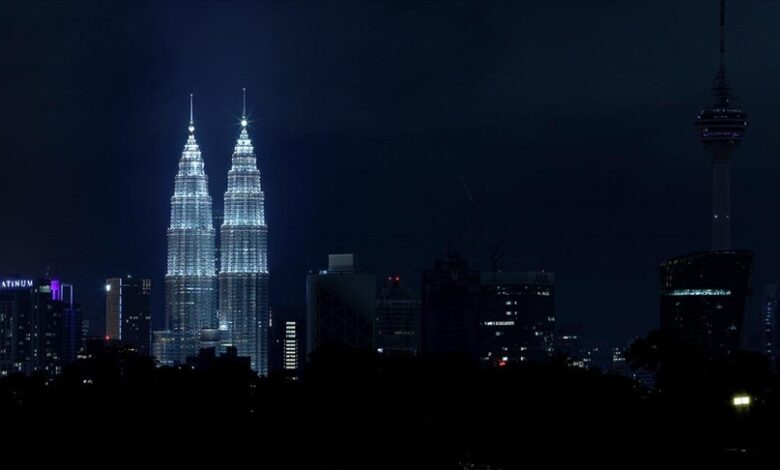 Tornjevi Kuala Lumpura u novu godinu ušli bez vatrometa