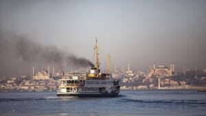 Puste istanbulske ulice tokom višednevnog policijskog sata