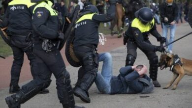 Photo of Policija rastjerala demonstrante u Hagu