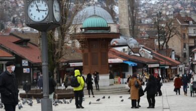 Photo of U Kantonu Sarajevo još 451 osoba oboljela od koronavirusa, devetero preminulo