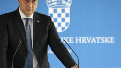 Photo of Andrej Plenković: Hrvate u Srbiji se nastoji raslojiti