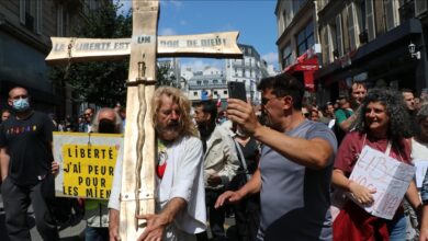 Photo of Stotine hiljada ljudi na protestima protiv uvođenja obavezne vakcinacije