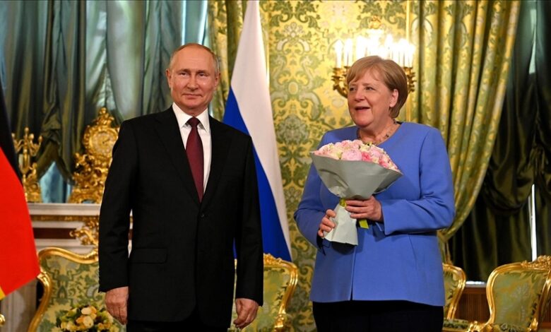 U Moskvi se sastali Putin i Merkel