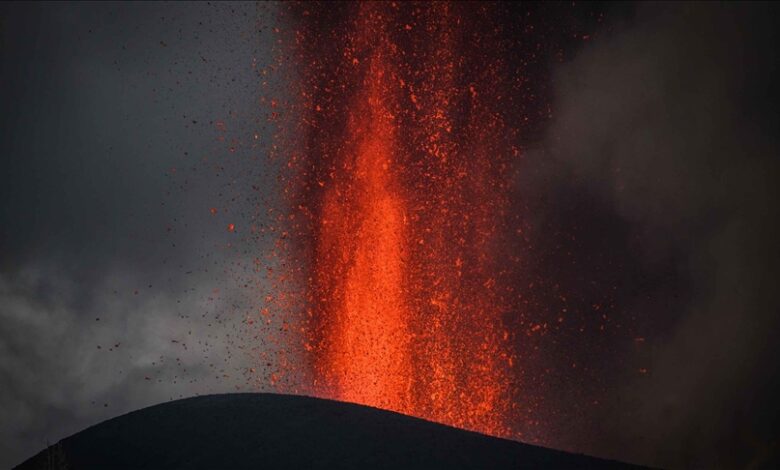 Nastavljena erupcija vulkana dok lava uništava sve pred sobom