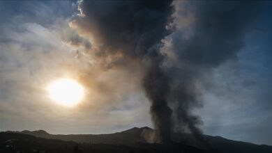 Photo of Nastavljena erupcija vulkana koji je do sada uništio stotine kuća