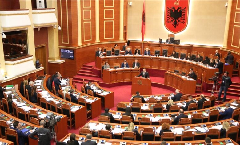 Parlament Albanije izglasao povjerenje novoj Vladi Edija Rame