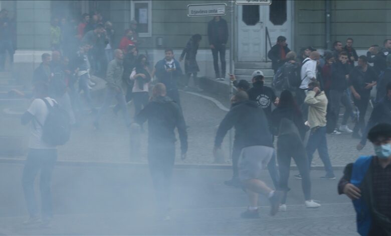 Slovenija: Policija u Ljubljani vodenim topom i suzavcem rastjerala demonstrante