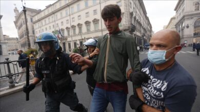 Photo of Na protestima protiv “zelene propusnice” privedeno 12 osoba