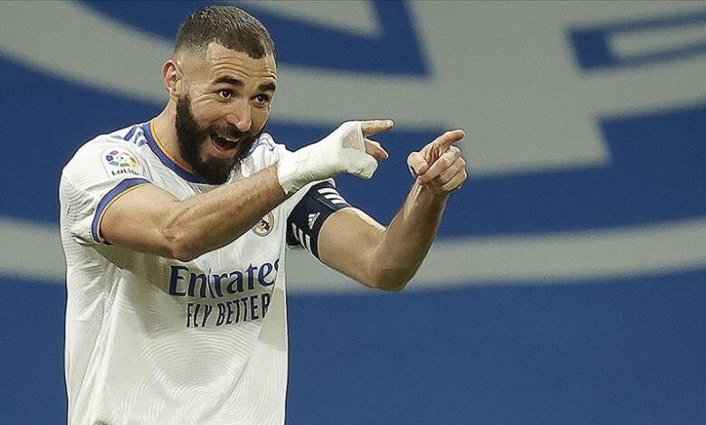 Francuski fudbaler Benzema osuđen na godinu zatvora