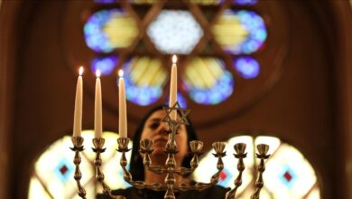 Photo of Širom svijeta Jevreji počinju slaviti Hanuku