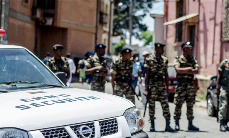 Vojnici Madagaskara zabranili fudbalerima Tanzanije izlazak iz soba