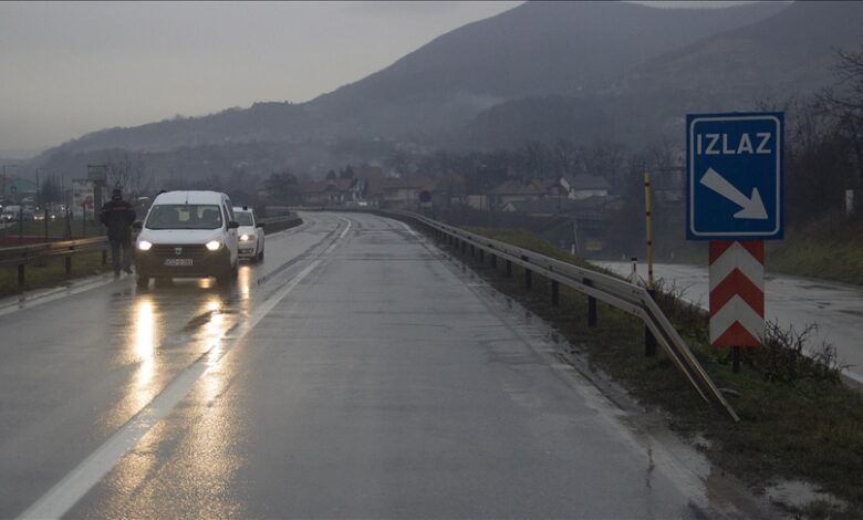 Na većini putnih pravaca vozi se po mokrom ili vlažnom kolovozu