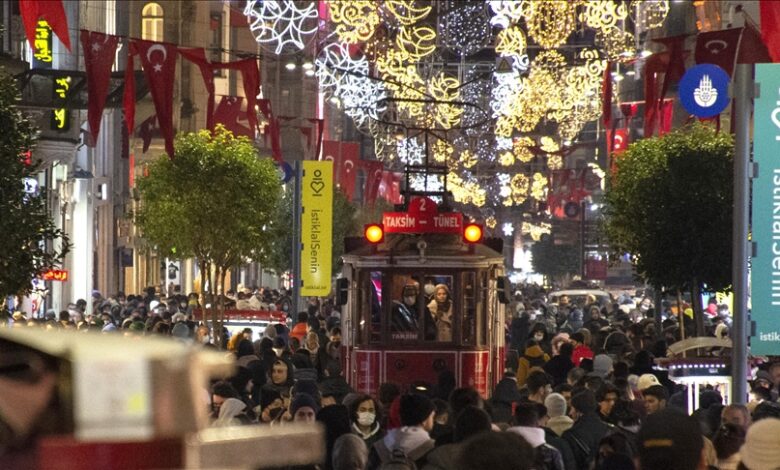 Turska: Prednovogodišnja atmosfera u Istanbulu 
 Turska: Prednovogodišnja atmosfera u Istanbulu