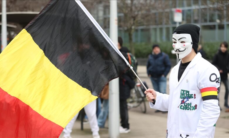 Belgija: Stotine građana na protestu protiv obavezne anticovid vakcinacije 
 Belgija: Stotine građana na protestu protiv obavezne anticovid vakcinacije