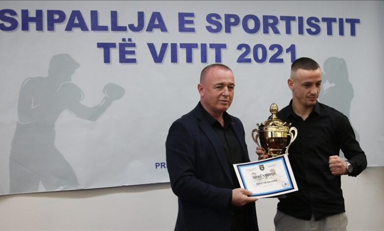 Shpejtim Bajoku izabran za najboljeg boksera u 2021. godini