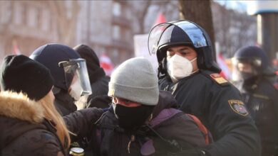 Photo of Austrija: Sukobi policije i demonstranata u Beču