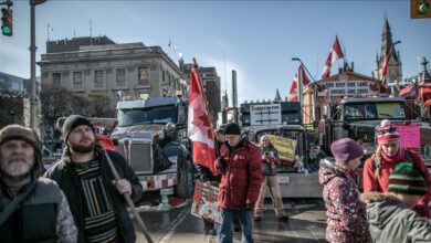 Photo of Kamiondžije 12. dan protestuju protiv obavezne anticovid vakcinacije