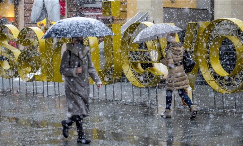 Snijeg i jak vjetar u Sarajevu