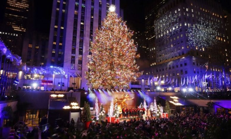 New York: Na Rockefeller centru upaljeno najspektakularnije božićno drvo na svijetu