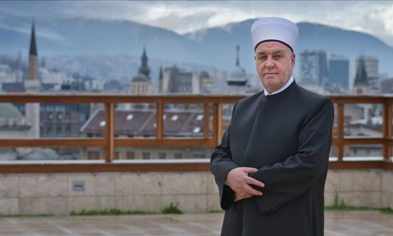 Reisul-ulema Kavazović sredstva od bajramskog prijema poklonio biblioteci za slijepa i slabovidna lica