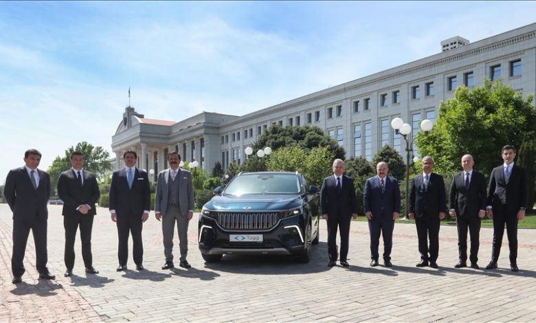 Uzbekistanski predsjednik dobio prvi turski električni automobil Togg