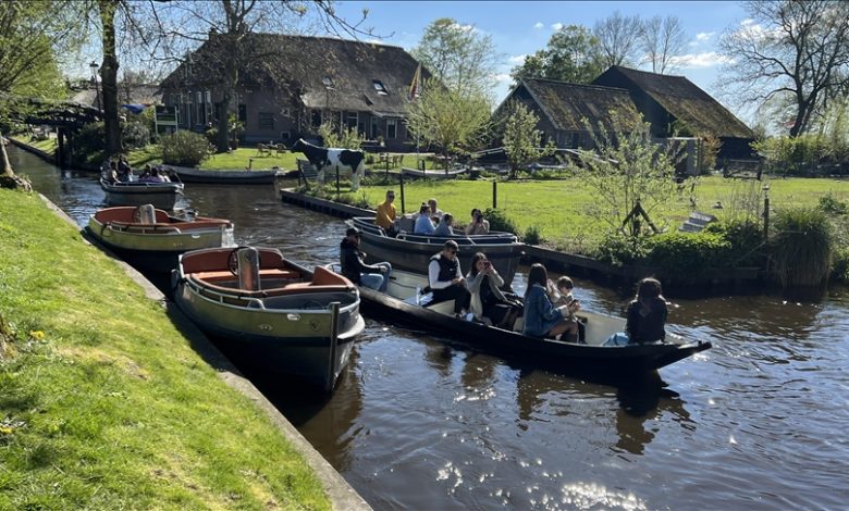 Giethoorn, holandsko selo bez cesta za automobile