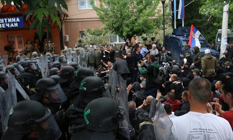 KFOR: Oko 25 ranjenih iz kontingenta tokom suzbijanja demonstranata koji su protestovali u opštini Zvečan