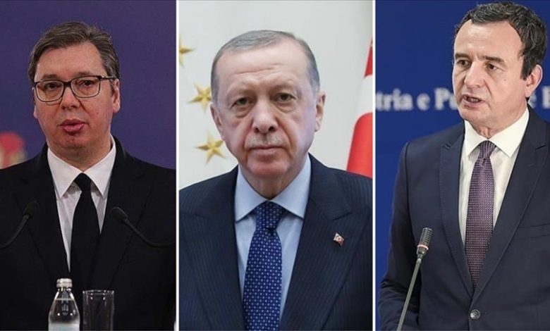 Erdogan razgovarao sa Vučićem i Kurtijem: Pozvao na jačanje dijaloga 
 Erdogan razgovarao sa Vučićem i Kurtijem: Pozvao na jačanje dijaloga