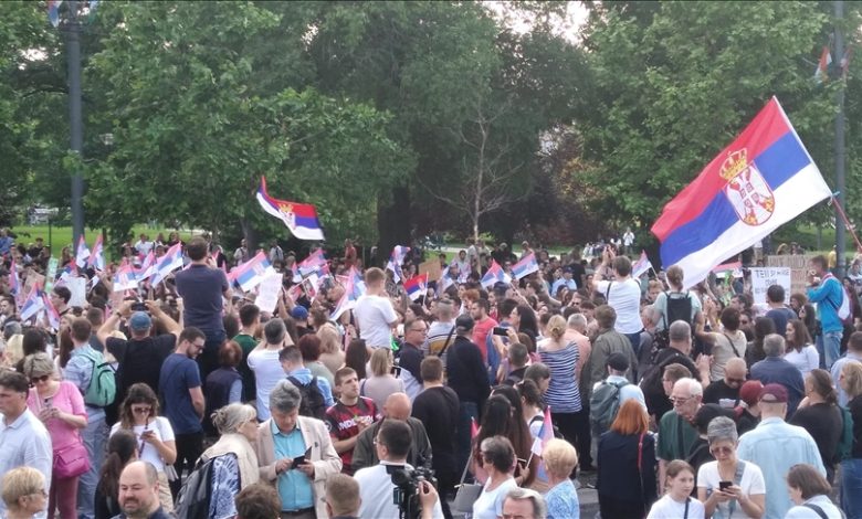 Počeo šesti protest "Srbija protiv nasilja"