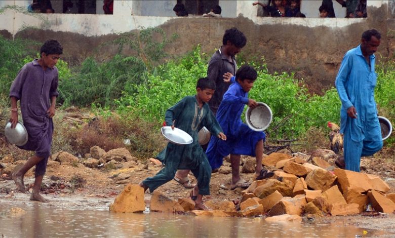 Pakistan: U ciklonu dvije osobe poginule, oštećeni usjevi i kuće