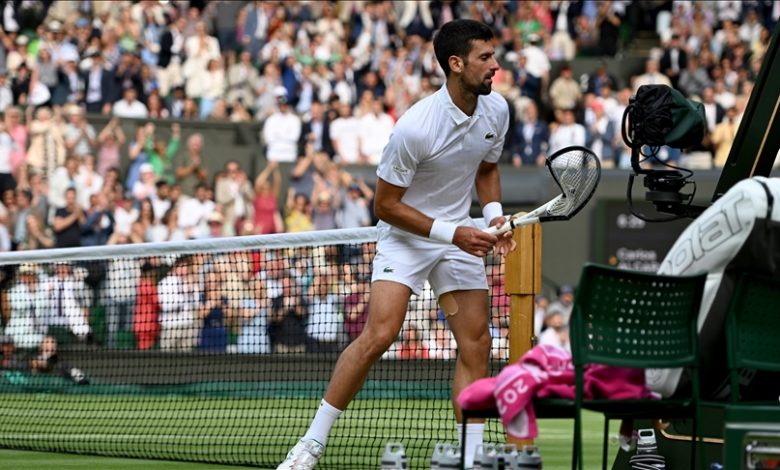 Novak Đoković kažnjen sa 8.000 dolara zbog razbijanja reketa tokom finala Wimbledona