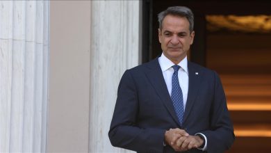 Photo of Grčka: Mitsotakis borbu protiv šumskih požara na Rodosu opisao kao "rat"