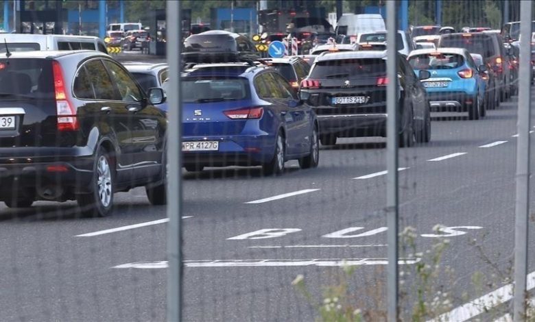 Na pojedinim graničnim prelazima duge kolone vozila na izlazu iz BiH