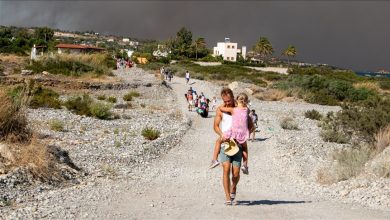 Photo of UPDATE – Na Rodosu evakuisano 19.000 ljudi zbog šumskih požara 
 UPDATE – Na Rodosu evakuisano 19.000 ljudi zbog šumskih požara