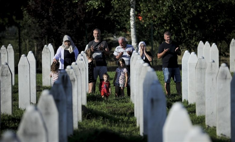 Treba dan da se obiđe familija koja je ukopana u Memorijalnom centru