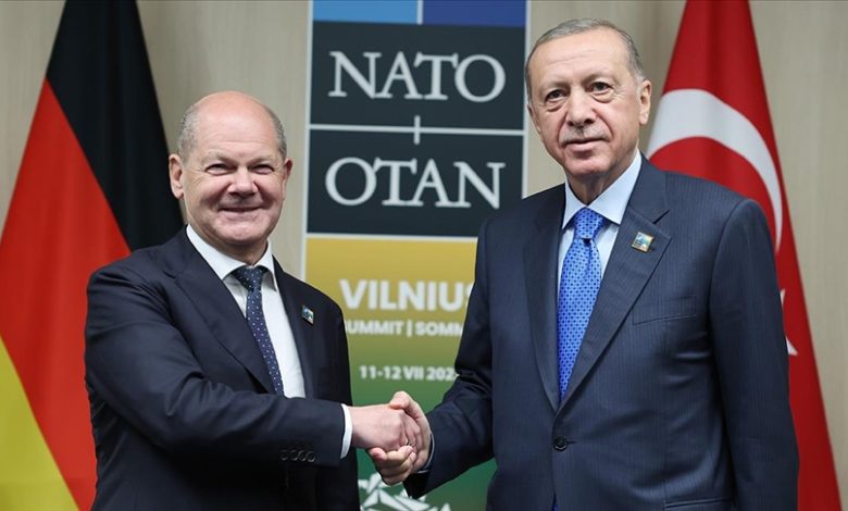 Erdogan i Scholz sastali se na marginama samita NATO-a