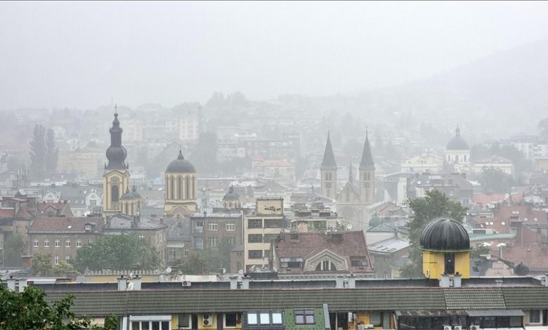 U BiH oblačno vrijeme, mogući lokalni pljuskovi 
 U BiH oblačno vrijeme, mogući lokalni pljuskovi