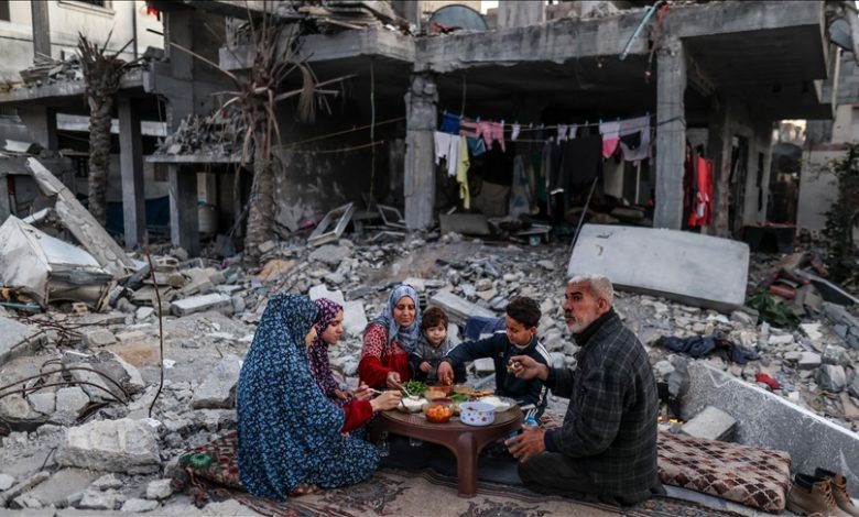 Ramazan u Gazi: Palestinci se iftare na ruševinama svojih domova