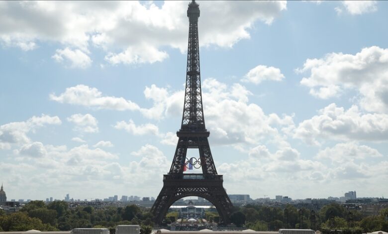 Pariz proslavlja 80. godišnjicu oslobođenja od nacista 
 Pariz proslavlja 80. godišnjicu oslobođenja od nacista