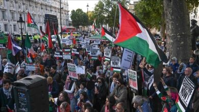 Photo of Marieha Hussain oslobođena optužbi zbog nošenja transparenta na propalestinskom protestu u Londonu