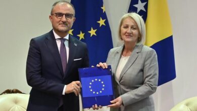 Photo of Ambasador Soreca uručio Izvještaj Evropske komisije o Bosni i Hercegovini predsjedateljici Vijeća ministara Krišto