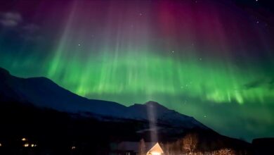 Photo of Spektakularna aurora borealis osvijetlila nebo iznad Norveške